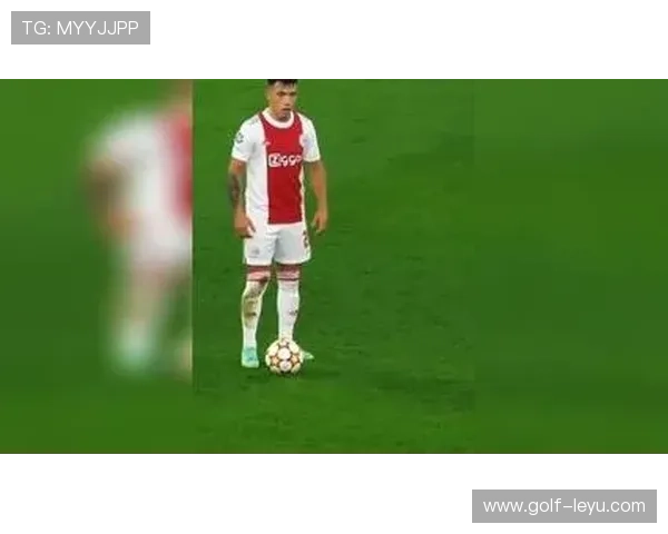 足球十大功夫球星精彩瞬间 展现华丽技术与无敌球艺